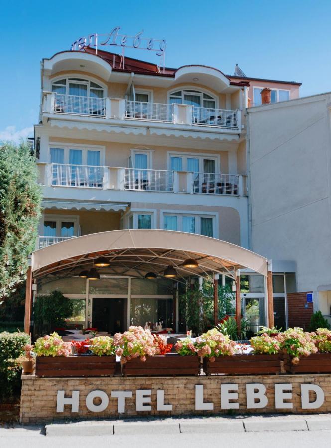 Hotel Lebed Ohrid Bagian luar foto