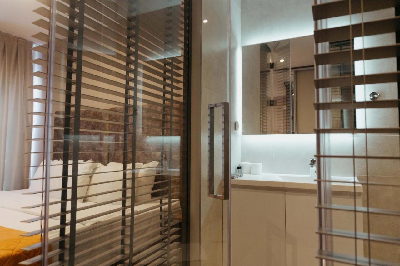 Hotel Lebed Ohrid Bagian luar foto