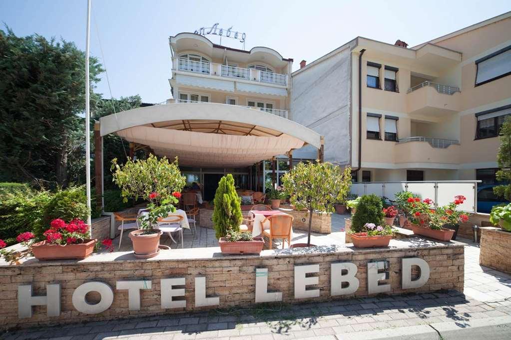 Hotel Lebed Ohrid Bagian luar foto