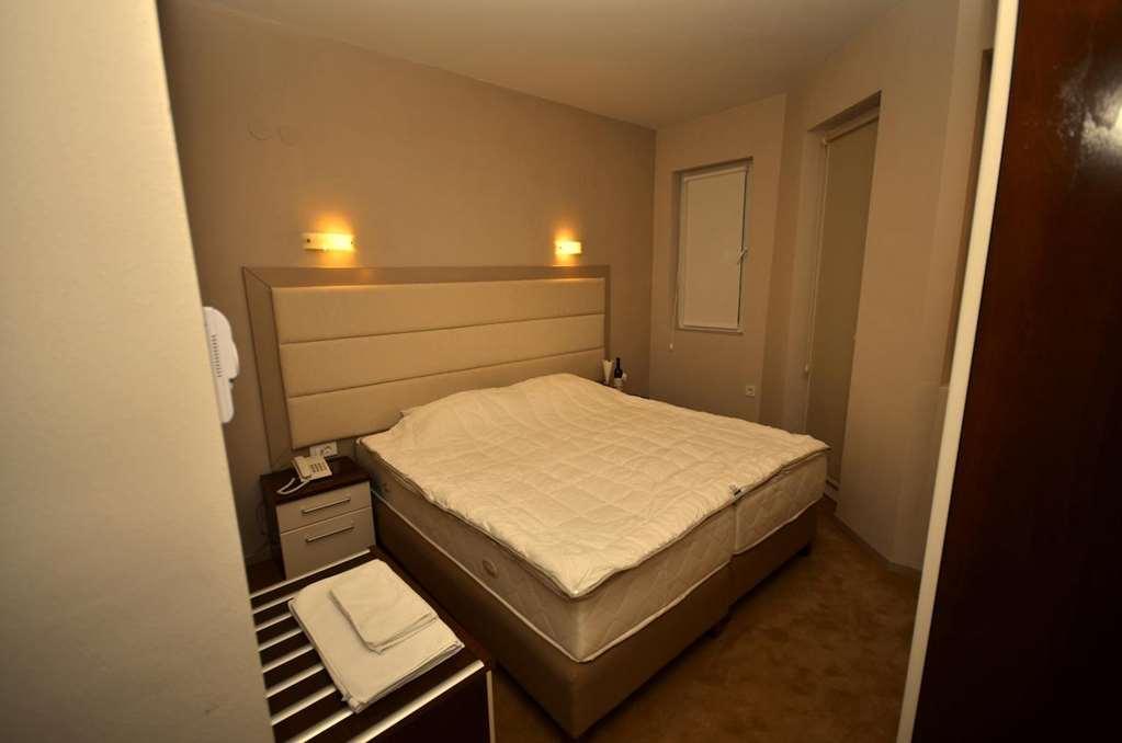 Hotel Lebed Ohrid Ruang foto