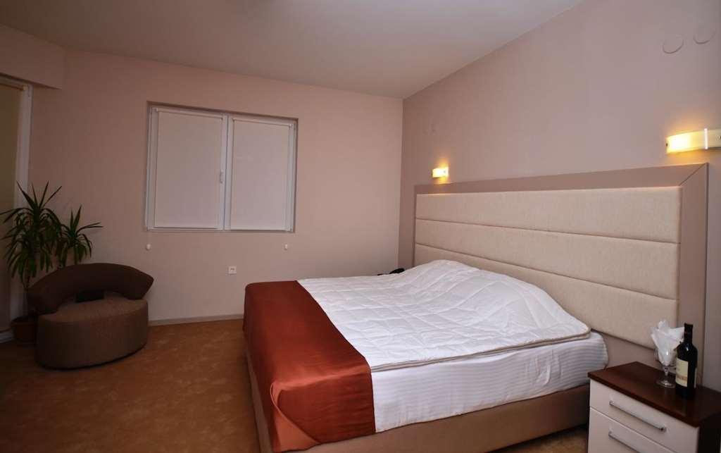 Hotel Lebed Ohrid Ruang foto